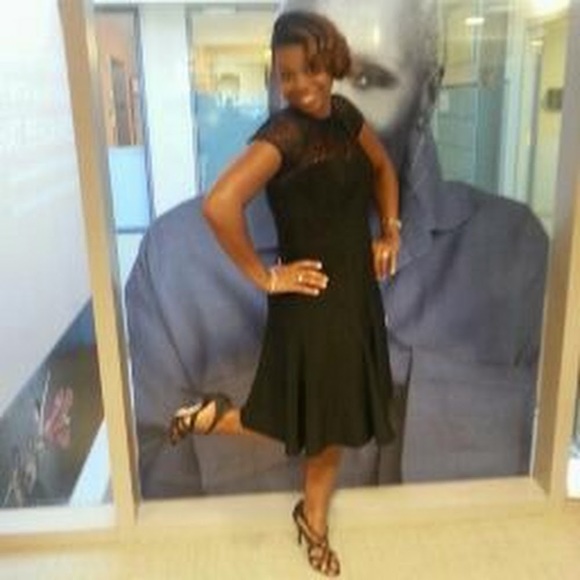 Meet your Posher, Constance - Picture 1 of 1